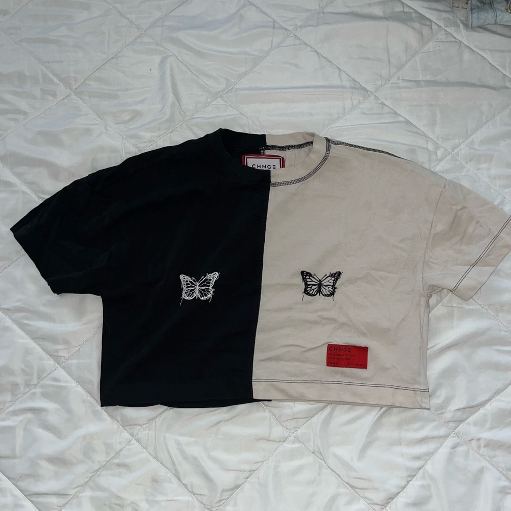 CHNGE Cropped butterfly t-shirt